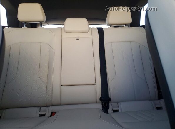 5UX53GP07T9159995 2026 BMW X3 White უკანა სავარძლების ხედი