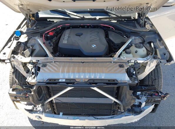 5UX53GP09S9Y81418 2025 BMW X3 Cream უკანა ხედი