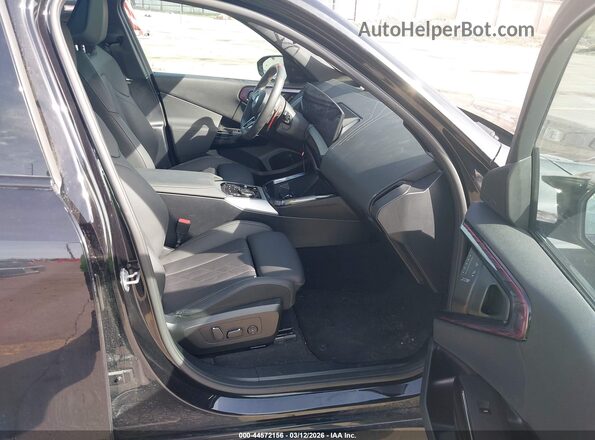 5UX73GP01S9117068 2025 BMW X3 Black Widok wnętrza z przodu
