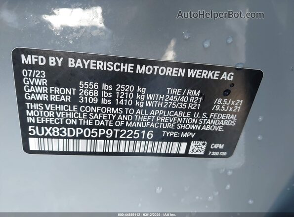 5UX83DP05P9T22516 2023 BMW X3 Light Blue Widok komory silnika