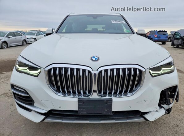 5UXCR4C06M9F92397 2021 BMW X5 White Front view