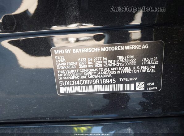 5UXCR4C08P9R18945 2023 BMW X5 Black Vista del compartimento del motor