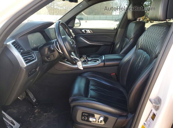 5UXCR4C0XM9F88529 2021 BMW X5 White Vista interior delantera