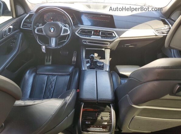 5UXCR4C0XM9F88529 2021 BMW X5 White Vista del salpicadero