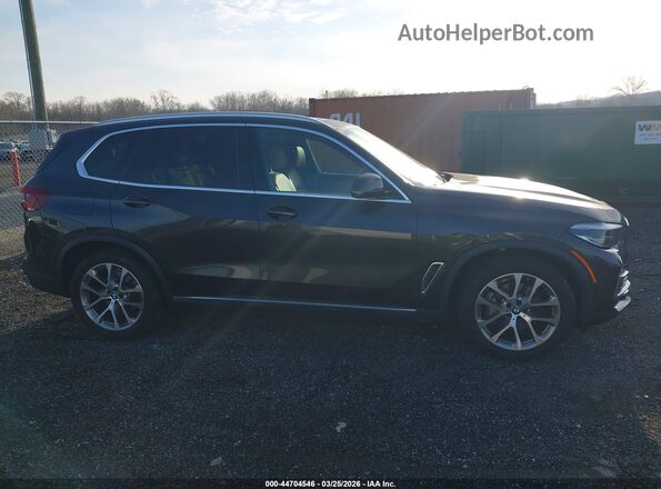 5UXCR6C01M9D98663 2021 BMW X5 Gray 