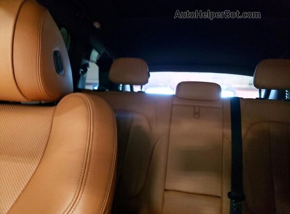 5UXCR6C01N9K38474 2022 BMW X5 White Widok tylnych siedzeń