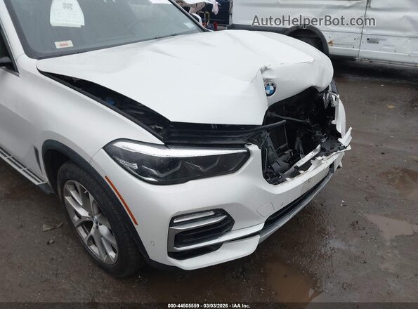 5UXCR6C03M9G08826 2021 BMW X5 White 