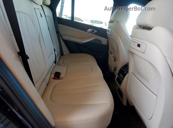 5UXCR6C04N9M60376 2022 BMW X5 Charcoal Вид задньої частини салону
