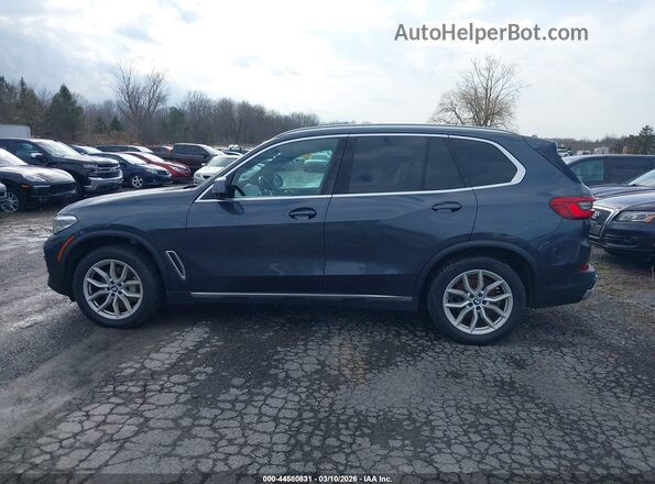 5UXCR6C07L9B68401 2020 BMW X5 Серый Панорамный вид салона 360°