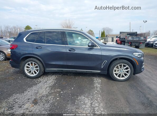 5UXCR6C07L9B68401 2020 BMW X5 Серый Вид задней части салона