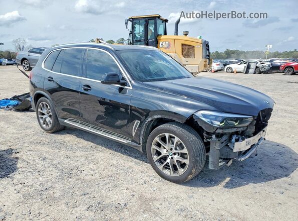 5UXCR6C07M9F29806 2021 BMW X5 Black Передня права чверть