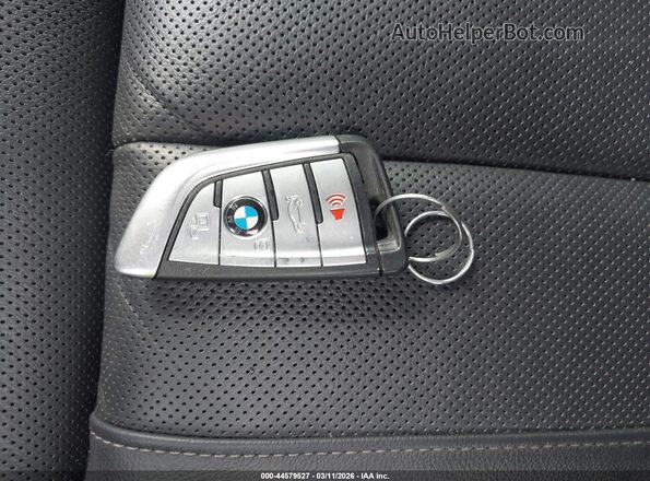 5UXCR6C08M9F64600 2021 BMW X5 Dark Blue Dashboard view