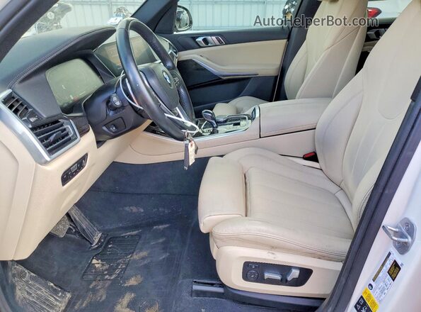 5UXCR6C0XM9E05612 2021 BMW X5 White Widok wnętrza z przodu