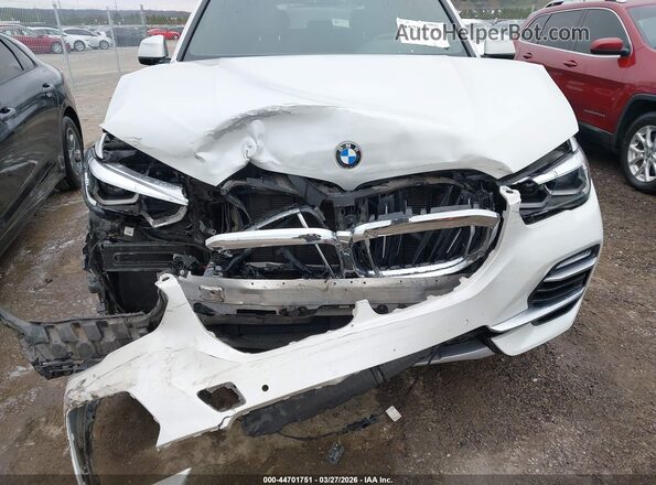 5UXCR6C51KLL25320 2019 BMW X5 White Front view