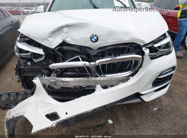 5UXCR6C51KLL25320 2019 BMW X5 White Instrument cluster view