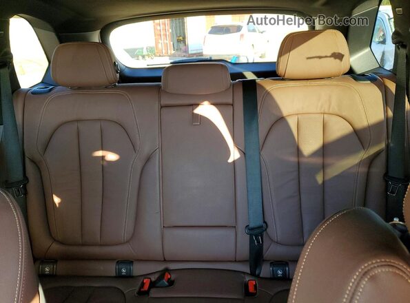 5UXCR6C51KLL26015 2019 BMW X5 White 