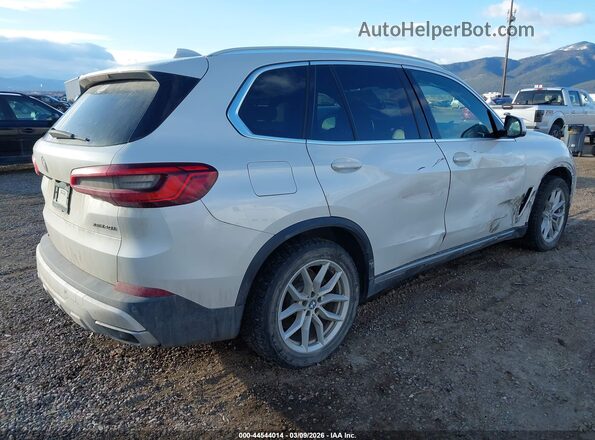 5UXCR6C53KLL11838 2019 BMW X5 White 