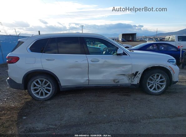 5UXCR6C53KLL11838 2019 BMW X5 White 