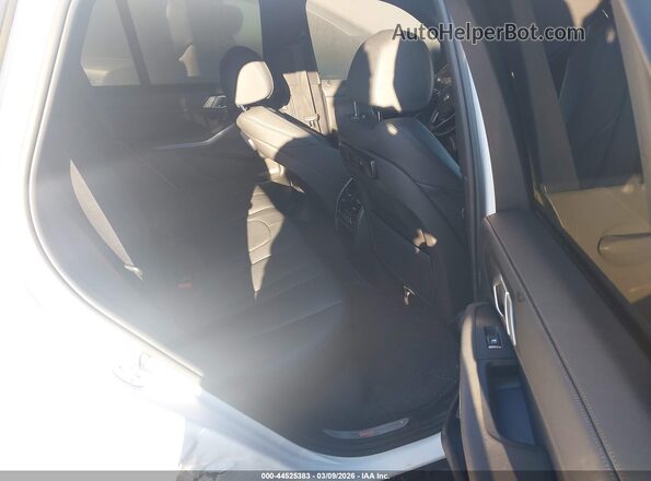 5UXCR6C56KLL38189 2019 BMW X5 White Вид наклейки з VIN-кодом