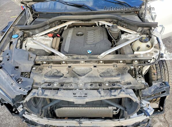 5UXCR6C57KLL07307 2019 BMW X5 Белый 