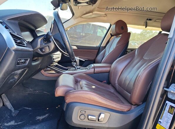 5UXCW2C00M9E88095 2021 BMW X7 Black Widok wnętrza z przodu