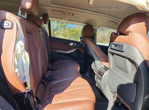 5UXCW2C00M9E88095 2021 BMW X7 Black Widok tylnych siedzeń