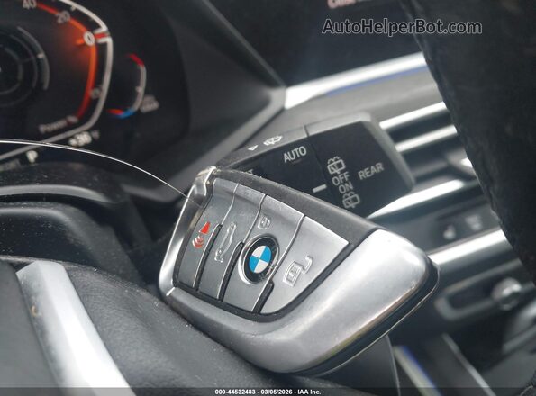 5UXCW2C00M9F27655 2021 BMW X7 Gray Dashboard view