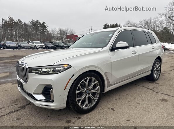 5UXCW2C00M9H53341 2021 BMW X7 Белый Передняя левая четверть