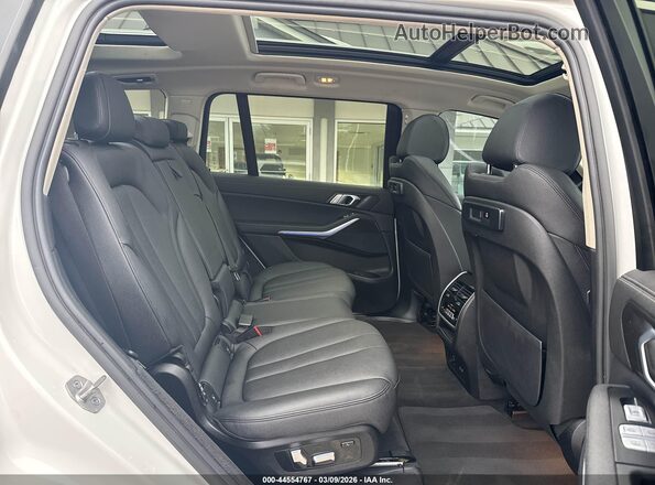 5UXCW2C00M9H53341 2021 BMW X7 Белый Вид наклейки с VIN-кодом