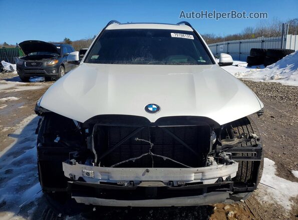 5UXCW2C05M9F59016 2021 BMW X7 White Դիմացի տեսք