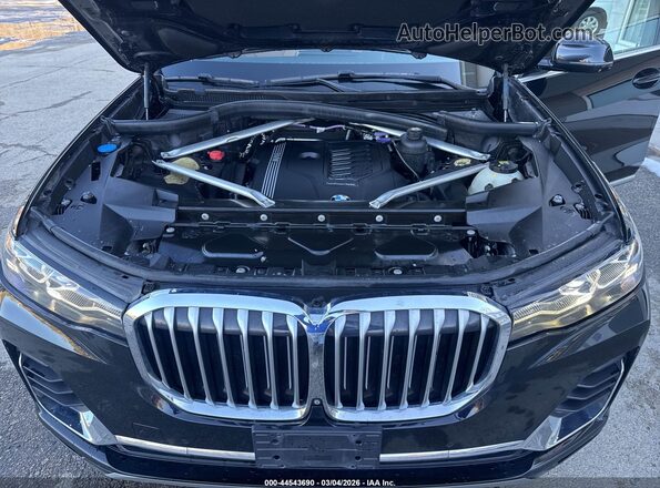 5UXCW2C06M9E81989 2021 BMW X7 Black Widok z tyłu