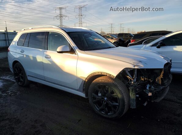 5UXCW2C07N9J34203 2022 BMW X7 White Передня права чверть