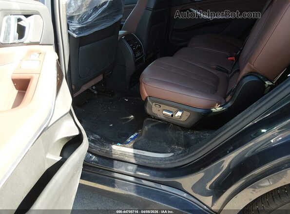 5UXCW2C0XM9E79081 2021 BMW X7 Blue VIN կոդի պիտակի տեսք