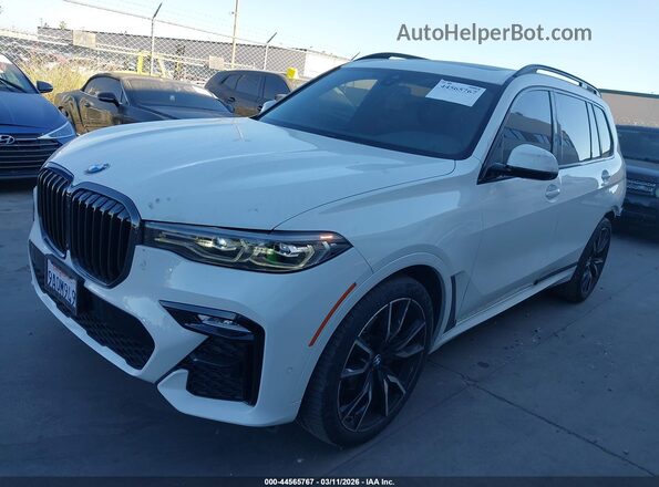 5UXCW2C0XN9M26881 2022 BMW X7 Белый 