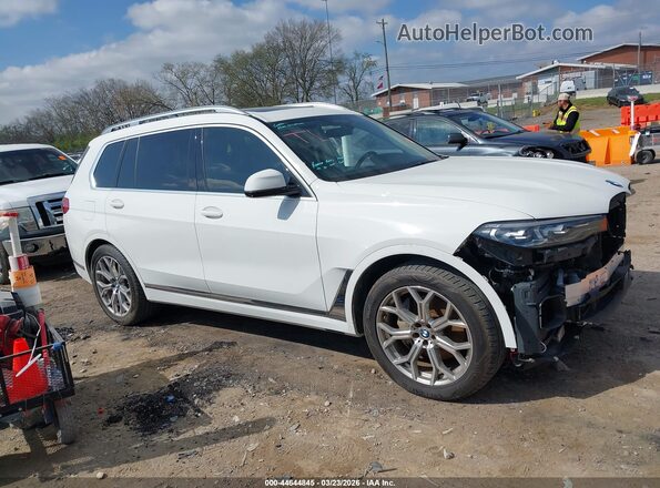 5UXCX4C50KLS36039 2019 BMW X7 White Սալոնի հետևի տեսք