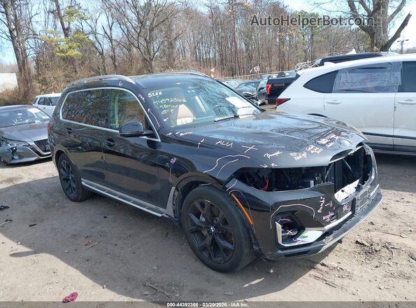 5UXCX4C58KLS36774 2019 BMW X7 Black უკანა სალონის ხედი