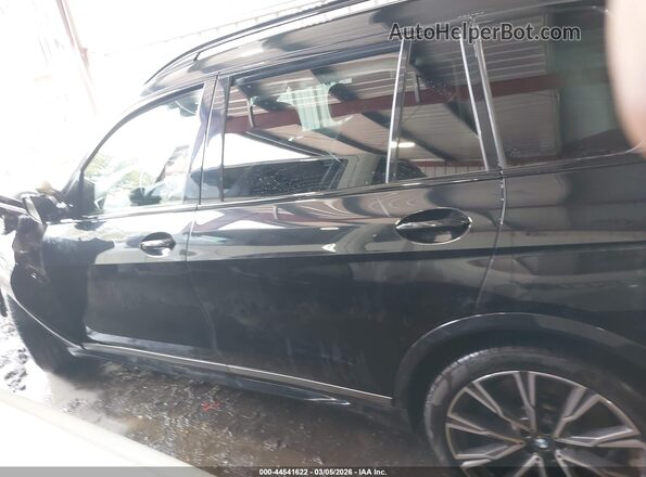 5UXCX6C02L9B40995 2020 BMW X7 Черный Панорамный вид салона 360°