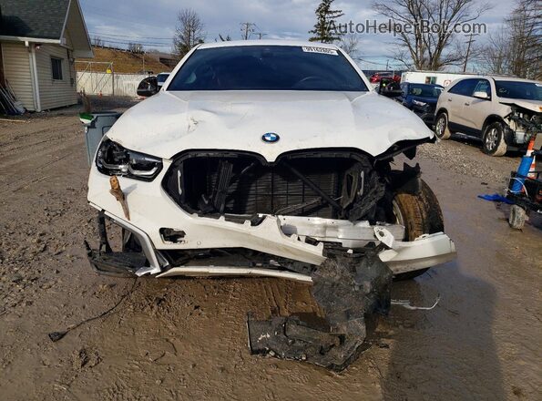 5UXCY6C09N9L19841 2022 BMW X6 White Вид спереду