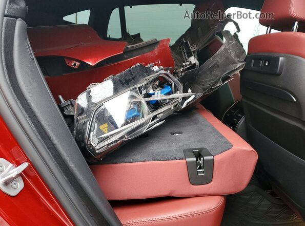 5UXCY6C0XN9L66098 2022 BMW X6 Red Vista interior trasera