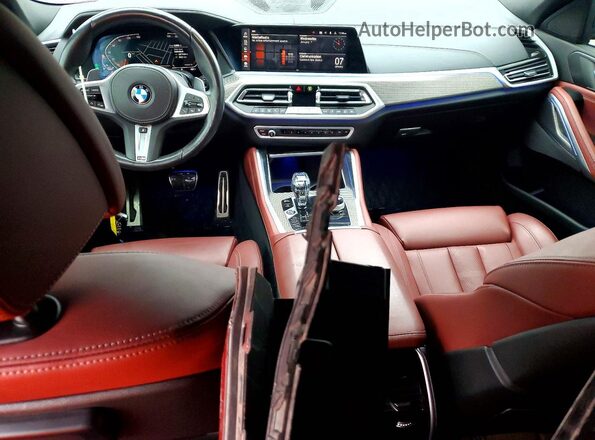 5UXCY6C0XN9L66098 2022 BMW X6 Red Vista del salpicadero