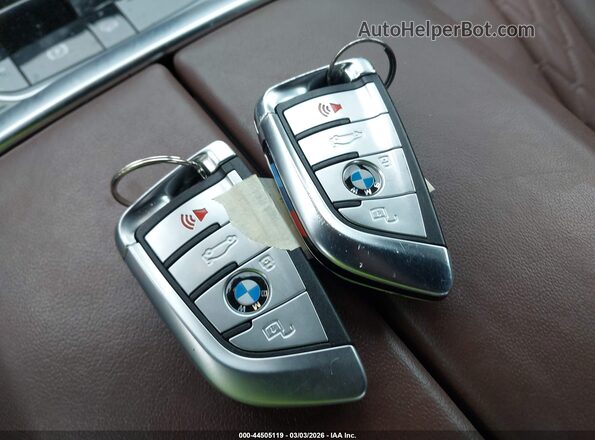 5UXCY8C05L9C96084 2020 BMW X6 Green Вид панелі приладів