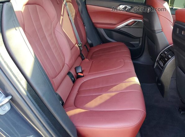 5UXCY8C07M9F89874 2021 BMW X6 Gray Widok tylnych siedzeń