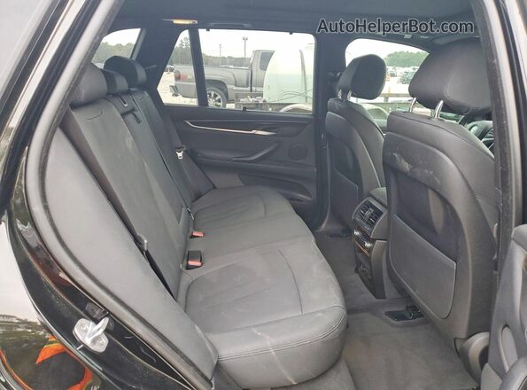 5UXKR0C55JL076902 2018 BMW X5 Black Vista interior trasera