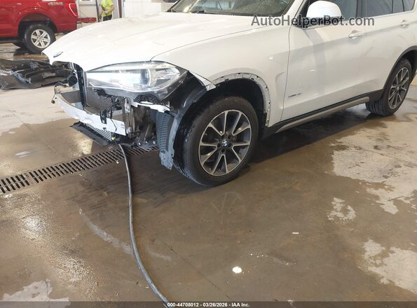 5UXKR0C59J0Y06554 2018 BMW X5 White 