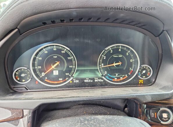 5UXKU0C35H0G69378 2017 BMW X6 Белый Вид щитка приборов