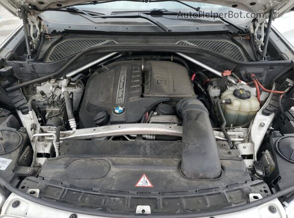5UXKU0C54G0F92406 2016 BMW X6 White ძრავის განყოფილების ხედი