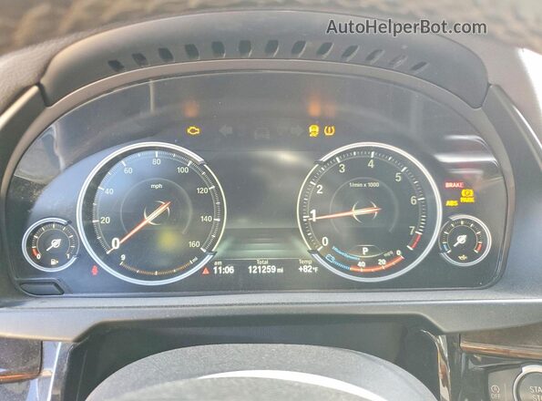 5UXKU0C5XJ0G69495 2018 BMW X6 Белый Вид щитка приборов