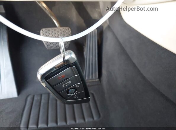 5UXKU2C53G0N81261 2016 BMW X6 Black Widok deski rozdzielczej