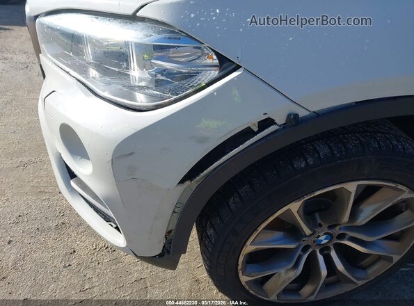 5UXKU2C57G0N79142 2016 BMW X6 White Widok z przodu
