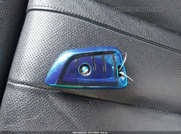 5UXKU2C57G0N79142 2016 BMW X6 White Widok deski rozdzielczej